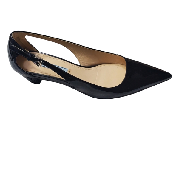 PRADA PATENT LEATHER POINTY PUMPS SIZE 38.5 - Picture 5 of 11